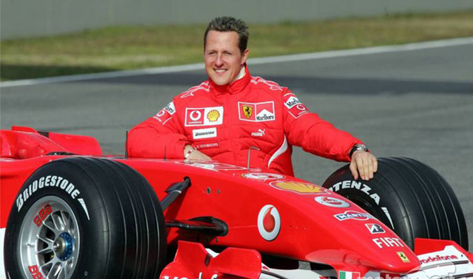 Michael Schumacher'ın F1 aracı rekor fiyata satıldı