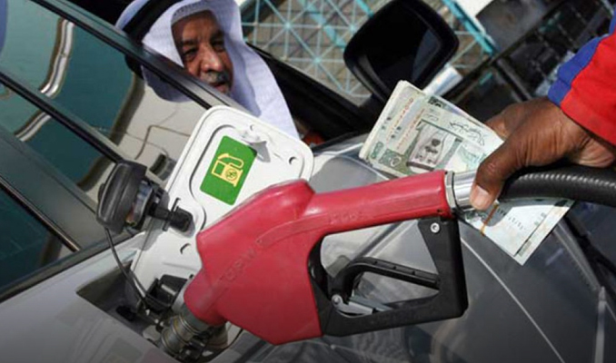 Suudi Arabistan benzine yüzde 5 KDV uygulayacak