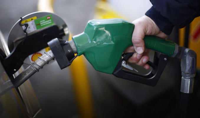 Benzin satışları ekimde yüzde 7 arttı
