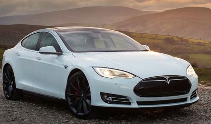 Tesla binlerce otomobilini geri çağırıyor!