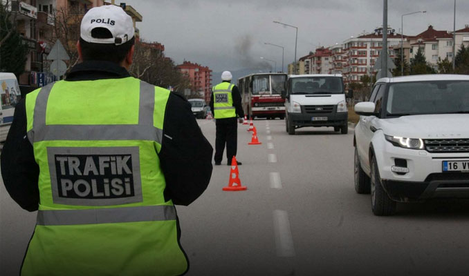 Bakan Ağbal: Trafik cezaları tebliği 1 yılı geçmişse itiraz etmek lazım