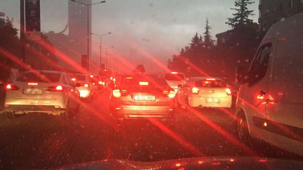 İstanbul'da trafik durdu! Avrasya Tüneli kapatıldı