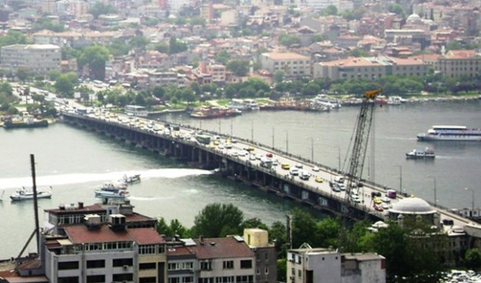 Atatürk Köprüsü trafiğe kapatılıyor