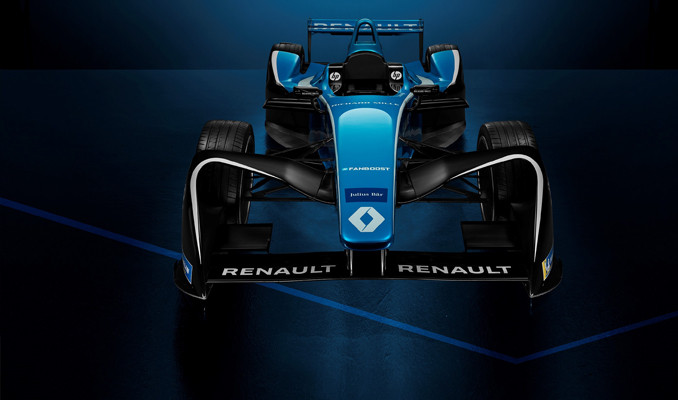 Şampiyon Renault'un yeni sezon otomobili tanıtıldı