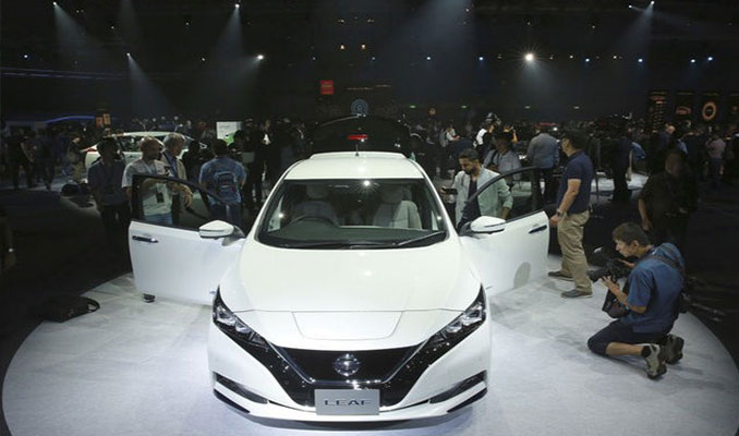 Elektrikli yeni model otomobillerde fiyatlar hızla düşüyor