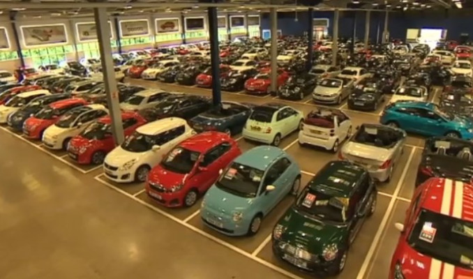 İngiltere'de sıfır araç satışlarında rekor düşüş