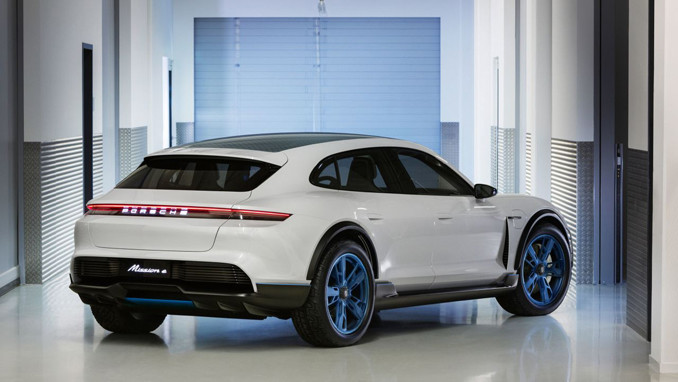 Porsche Mission E Cross Turismo tanıtıldı!