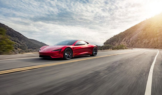 Tesla yeni Roadster'ın fotoğraflarını yayınladı
