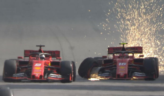 Formula 1'de kaza! 2 Ferrari çarpıştı
