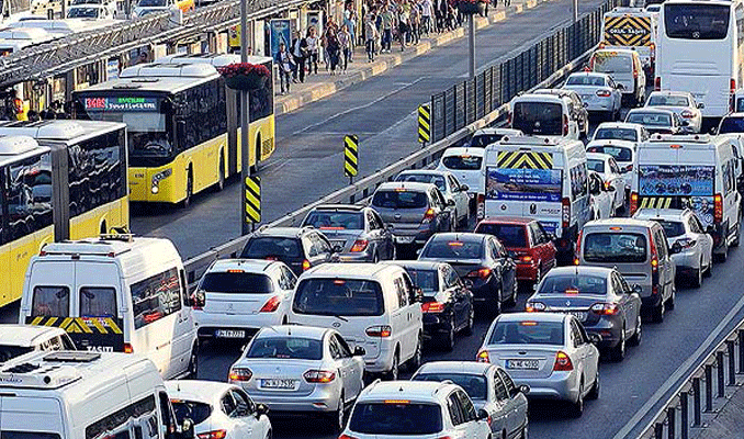 İstanbul trafiğin en çok sıkıştığı ikinci şehir 