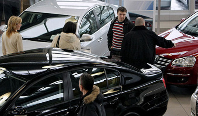 Rusya’da otomobil satışları 2 yıl sonra düştü 