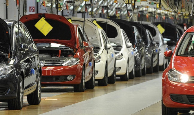 Otomotivde üretim yüzde 13, ihracat yüzde 8 azaldı