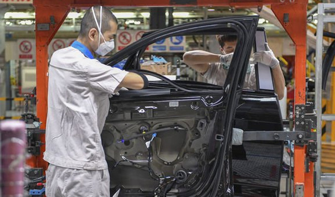 Otomotivde üretim yüzde 4 arttı, ihracat aynı oranda azaldı