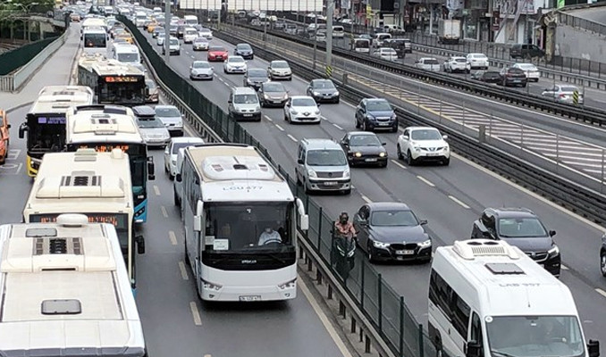 İstanbul'da toplu taşıma 2 milyona dayandı