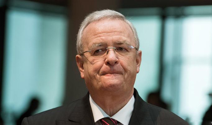 Alman devinin eski CEO’suna dolandırıcılık suçlaması