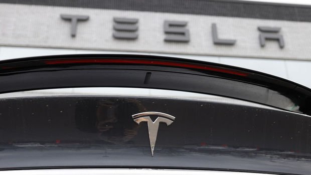 'Çin malı' Tesla yollara çıkıyor