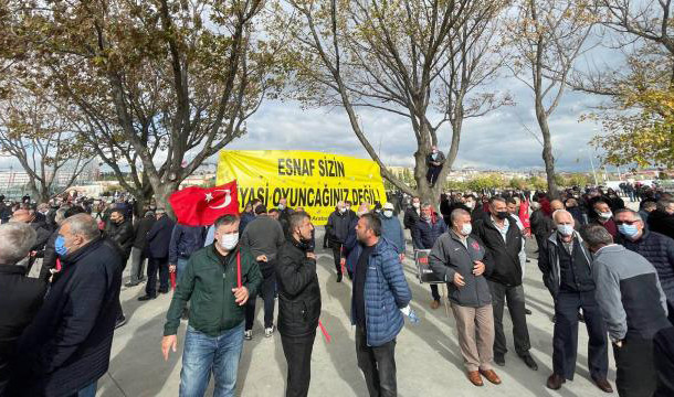 İstanbul'da taksicilerden İBB'ye protesto