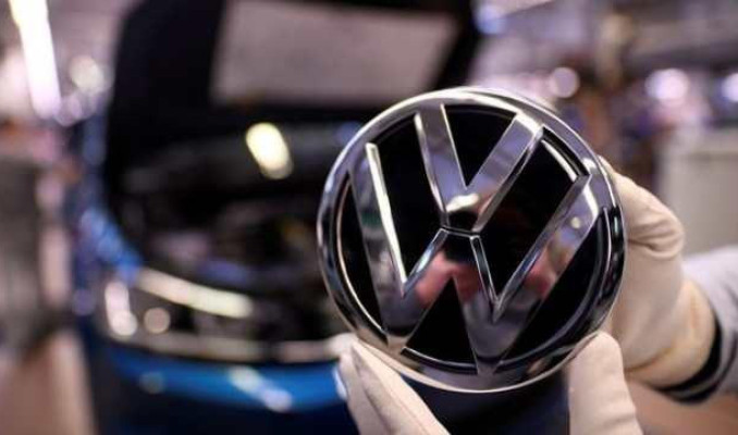 Volkswagen'in araç teslimatı çip sıkıntısı nedeniyle geriledi