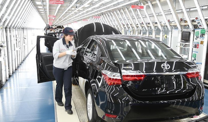 Toyota çip krizi nedeniyle iki üretim hattını durduruyor