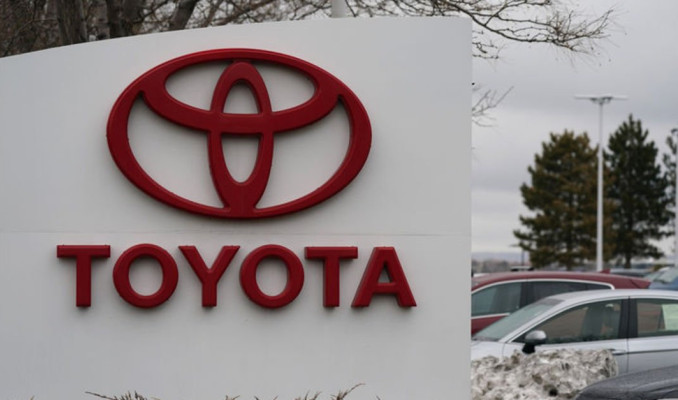 Toyota küresel araç üretiminde rekor hedefliyor