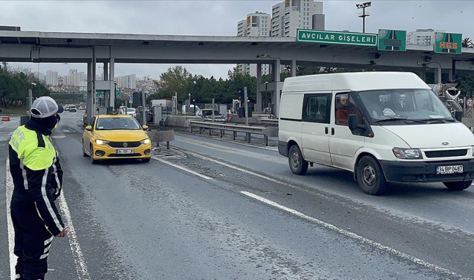 İstanbul'da ticari araçlarda kış lastiği denetimi yapıldı