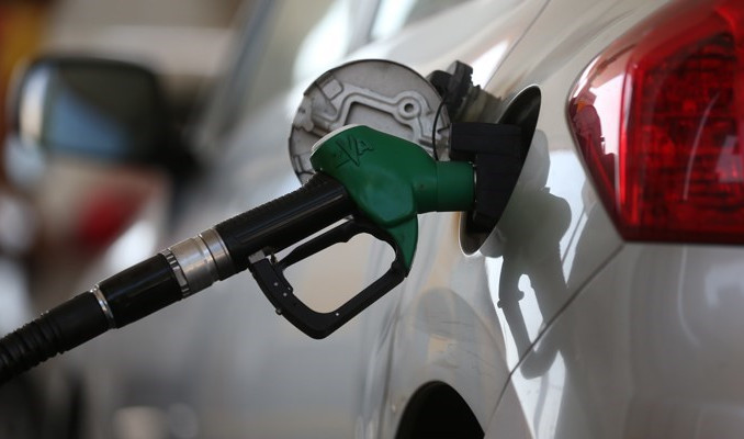 ABD'de benzin fiyatları rekor seviyeye çıktı