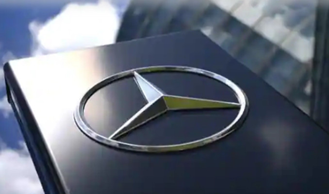 Mercedes-Benz'in satışları yüzde 4 azaldı