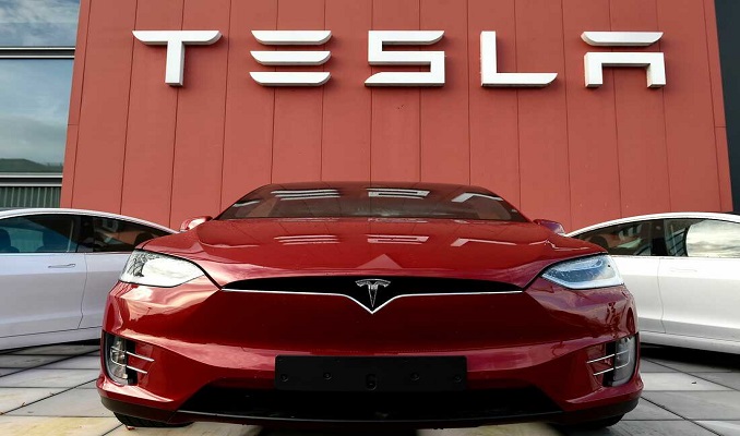 Tesla, 363 binden fazla aracını geri çağırdı