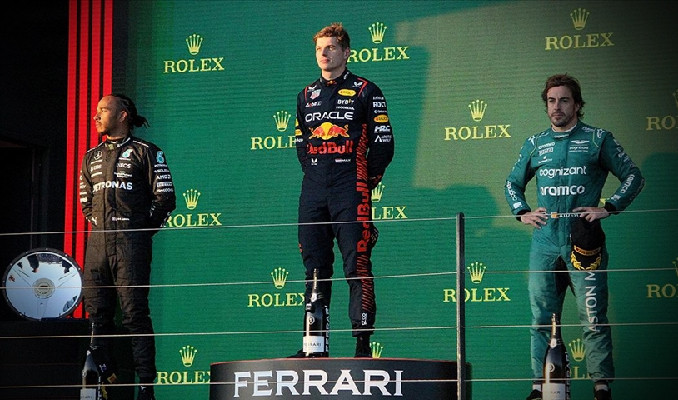 Olaylı Avustralya GP'sinde zafer Max Verstappen'in!