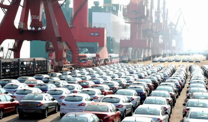 Çin, otomobil ihracatında dünya birincisini geçti