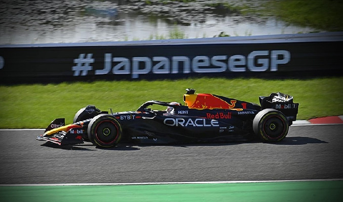 F1 Japonya Grand Prix'sini Verstappen kazandı!