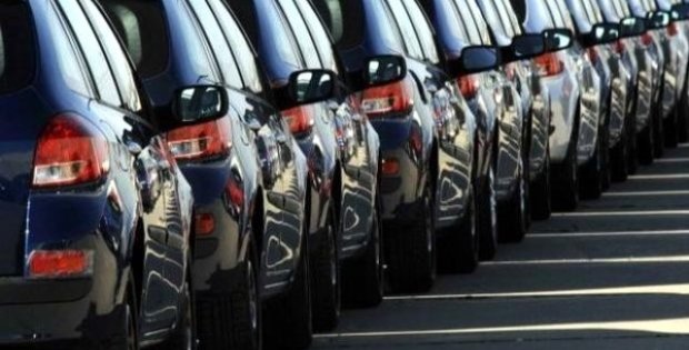 AB'de yeni otomobil satışları aralıkta azaldı