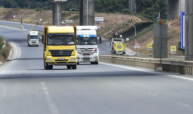 İstanbul ve Ankara'da ağır tonajlı araçlara giriş durduruldu