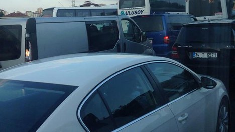 İstanbul'da kazalar trafiği kilitledi