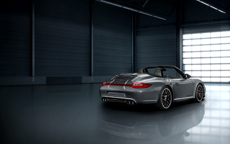 Porsche 911 GTS yola çıkıyor