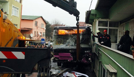 İstanbul'da otobüs dehşeti: 2 ölü