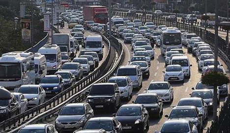 İstanbul'da trafik çilesi erken başladı