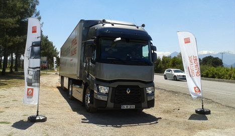 Renault Trucks yakıt tasarrufu şampiyonunu arıyor