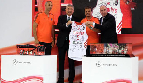 Mercedes-Benz Türk, sponsorluk anlaşmasını uzattı