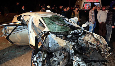 Eskişehir'de feci kaza: 3 ölü, 5 yaralı