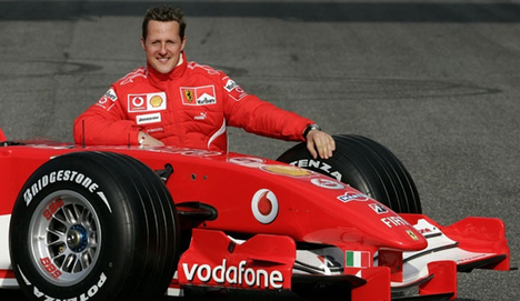 Schumacher sefilleri oynuyor