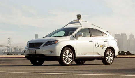 Google, sürücüsüz otomobil üretimine geçiyor